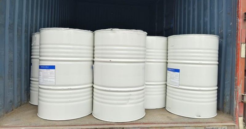 殼牌1.2丙二醇發(fā)貨現(xiàn)場.jpg 殼牌1.2丙二醇發(fā)貨現(xiàn)場.jpg